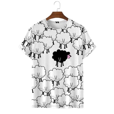 Black sheep in the middle creative short sleeve T-shirt